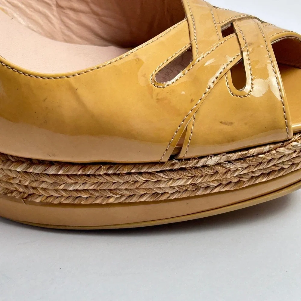 Stuart Weitzman Espadrille Peep Toe Wedge Heels Sandals Camel Tan Patent Leather - Picture 12 of 15